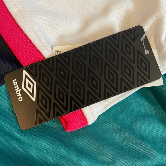 UMBRO Short Sleeve T Shirt Green Black Pink White - Picture 4 of 4